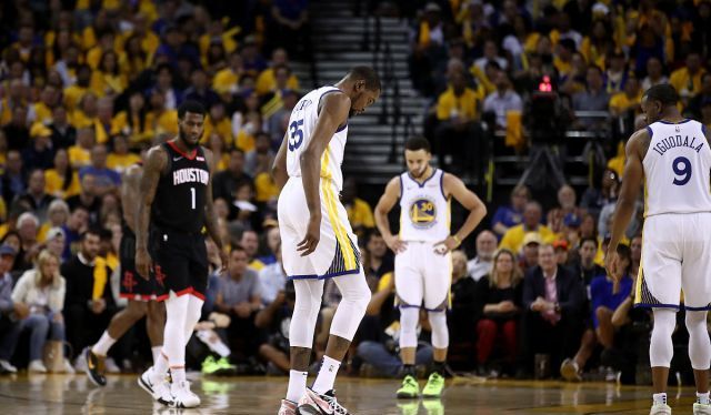 老鹰火箭季前赛对决：青春风暴谁主攻防？