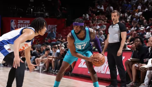 麦迪逊花园攻防战：尼克斯主场硬撼黄蜂青春军