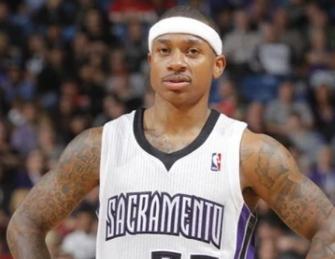 国王季前赛：逆境中寻光，破局中新生