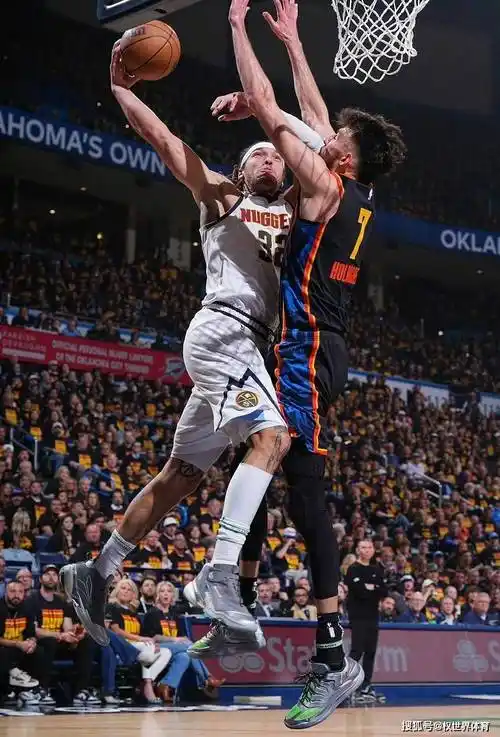 戈登半场25分7记三分创纪录！掘金上半场轰垮勇士​