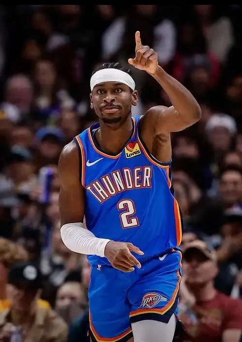 亚历山大狂轰55分创队史纪录 新赛季前两战均35+成雷霆新传奇​