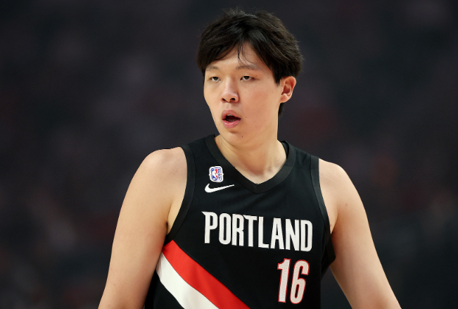 杨瀚森夏联自信宣言：给自己写信称“状态太完美，没啥建议”