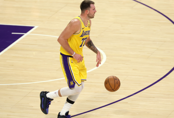 雷迪克谈东契奇伤缺：湖人需多人补进攻缺口