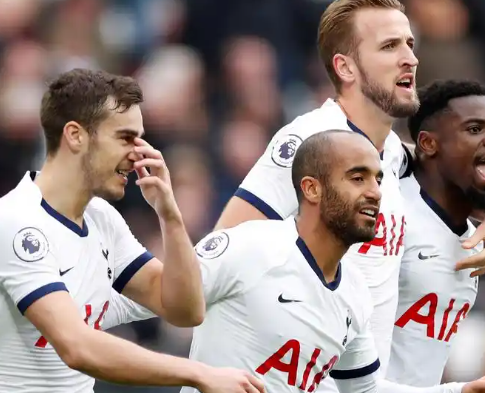 热刺欧冠征途：幸运开篇，韧性前行