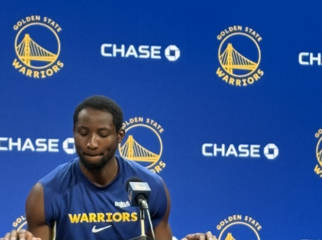 库明加谈胜灰熊：篮板心态助成长