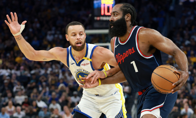 快船负勇士：10 次助攻暴露传导危机