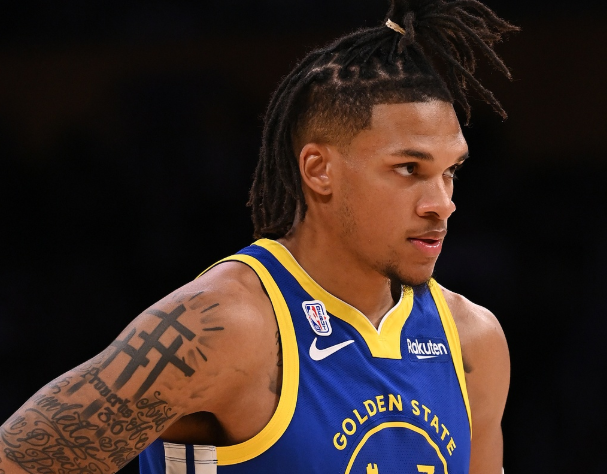 理查德：在传奇身边打球是荣幸