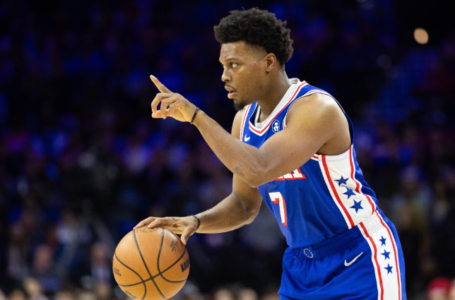 洛瑞迎第 20 季首秀 跻身 NBA 历史十二人