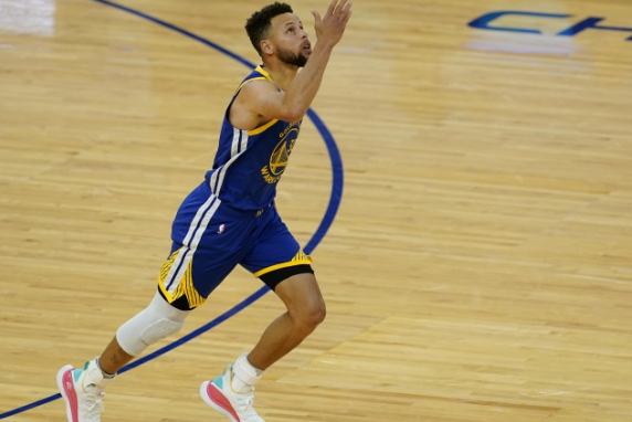 库里谈三分革命：迈尔斯建议启变革