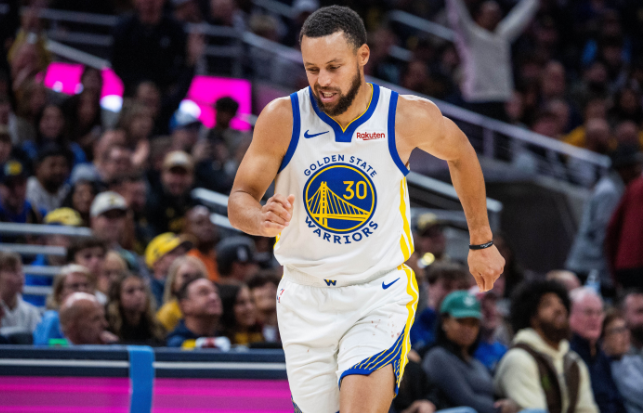 库里：下半场精疲力竭 仍拼尽全力胜太阳