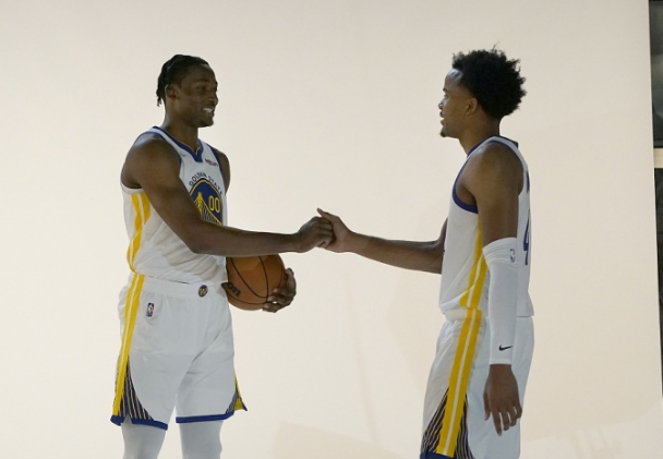 勇士背靠背战国王 派全选秀阵容首发