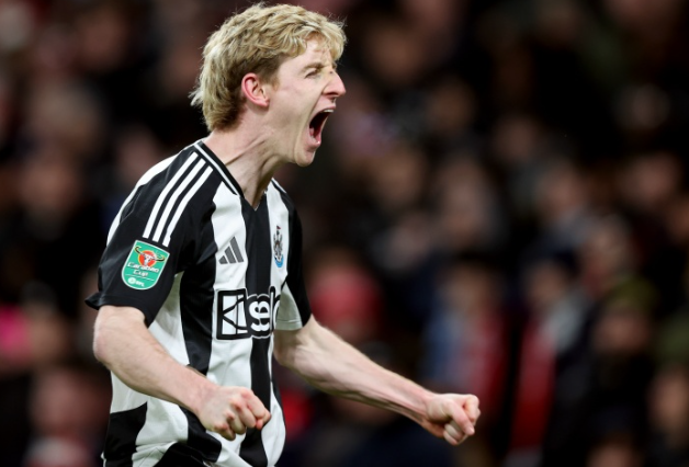 戈登欧冠失空门伤退 表现两极引担忧