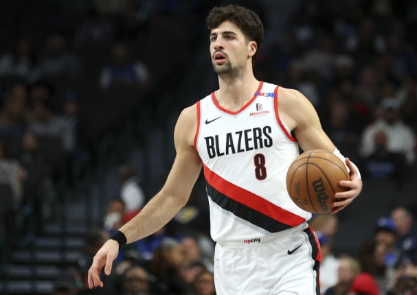 阿夫迪亚空砍 33+11+8 赛后强调团队至上