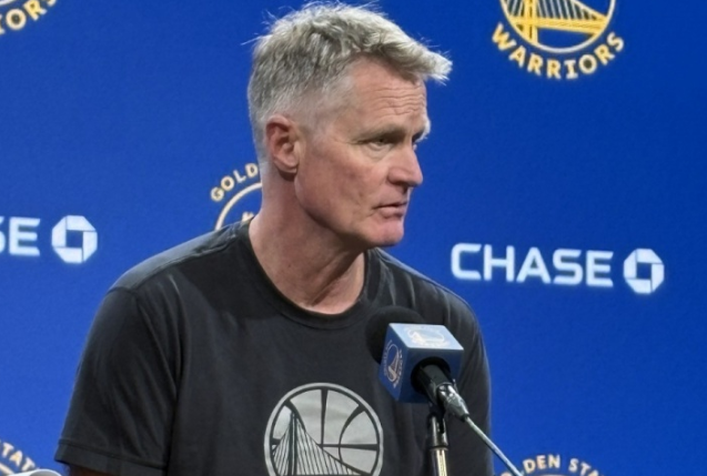 科尔谈库里：缺阵但参训 明日随队赴 OKC