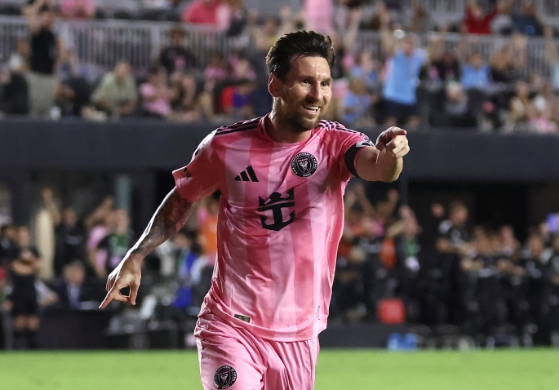 梅西诺坎普留声 贝克汉姆条款引回归遐想