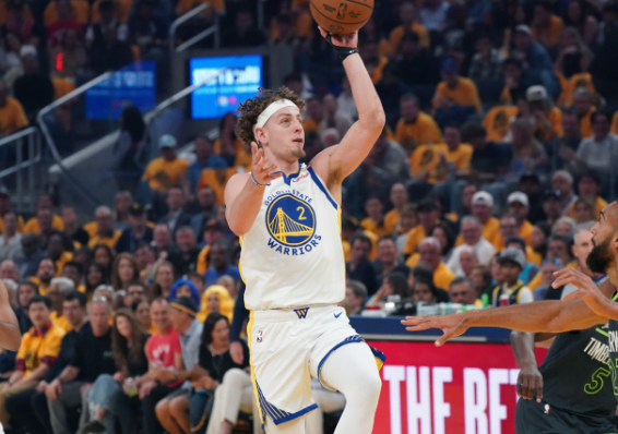 替补奇兵爆发！波杰姆斯基助勇士连胜​