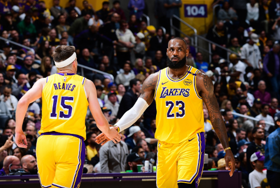 詹皇归队引猜想？奥尼尔谈里夫斯处境