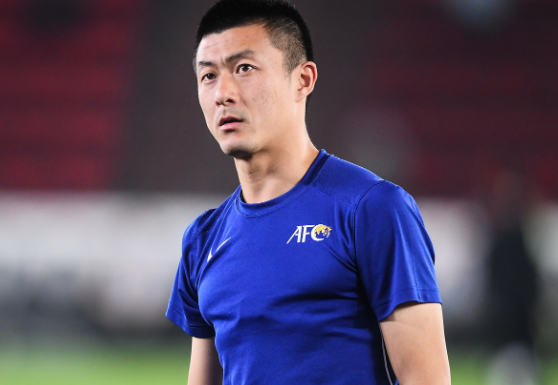 中国裁判亮相麒麟杯！傅明马济执法日本战