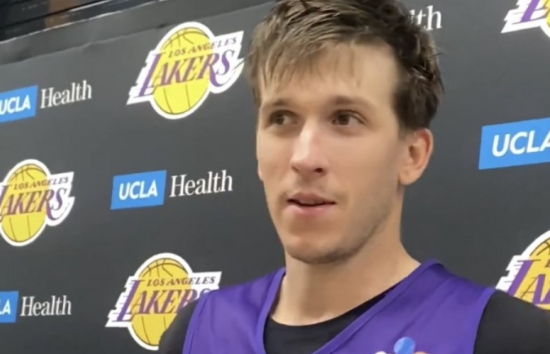 詹皇归队！里夫斯盼湖人迎新篇