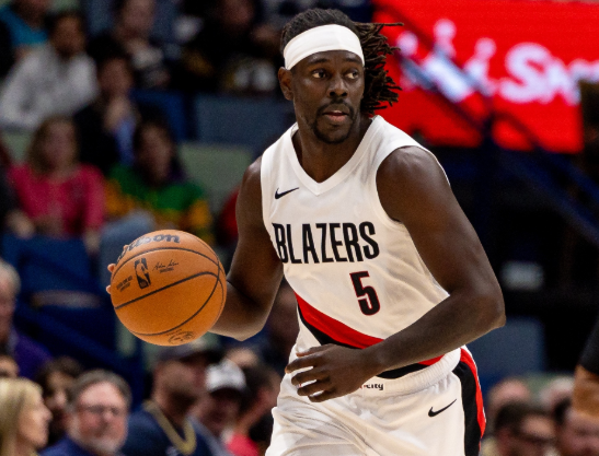 核心缺席！开拓者迎太阳硬仗