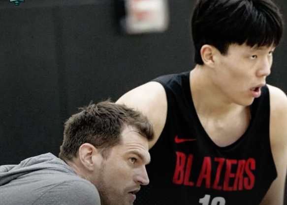 沟通为钥：杨瀚森的NBA适应课