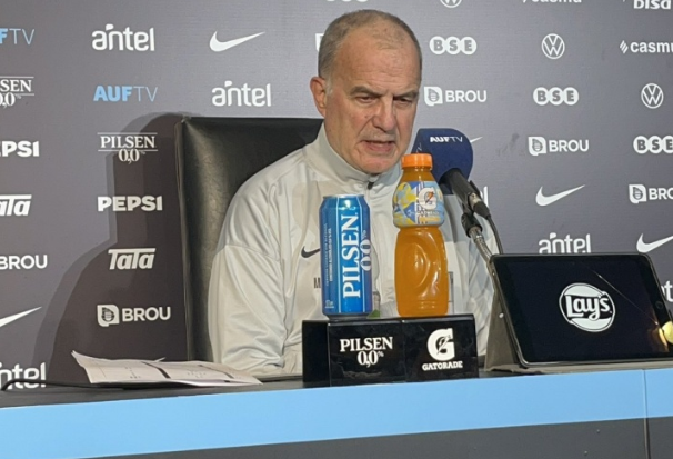 贝尔萨回应苏亚雷斯：内部纷争不该外泄