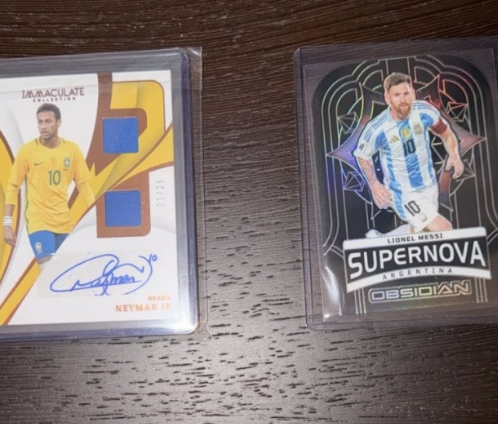 埃利奥特晒梅内球星卡，小将致敬传奇逐光芒