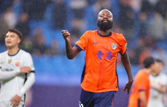 外援耍横引众怒 海牛外援风波藏隐忧