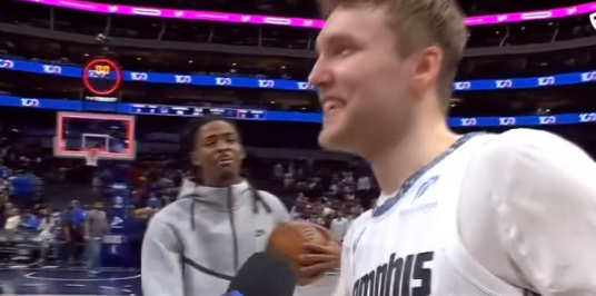 口角引热议！莫兰特力挺队友叫板克莱