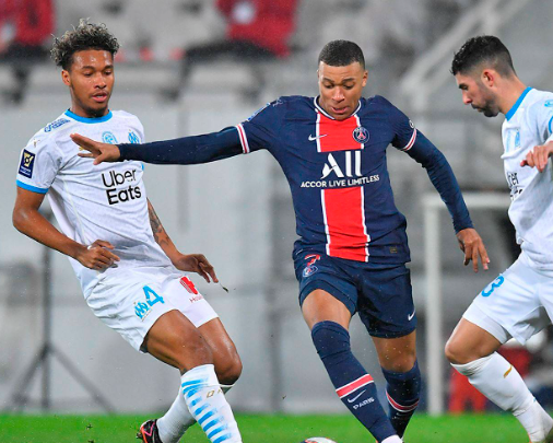 马赛欧冠征途：逆境中绽放的韧性之花