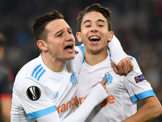 马赛欧冠征途：逆境中绽放的蓝色火焰