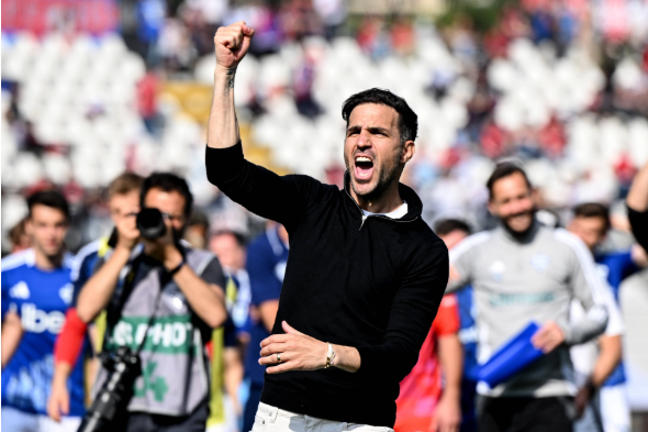 科莫5-1横扫都灵 法布雷加斯盛赞青春风暴