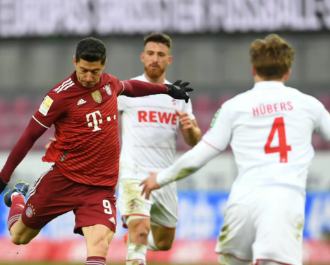 欧冠烽火淬锋芒，拜仁狂飙铸传奇