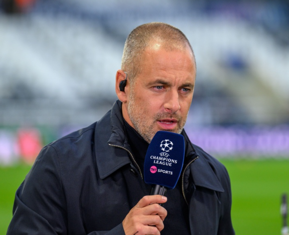 曼联逆转获赞 乔·科尔盛赞阿莫林团队