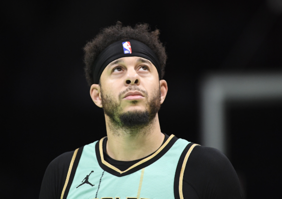 赛斯·库里加盟勇士 31号续写射手传奇