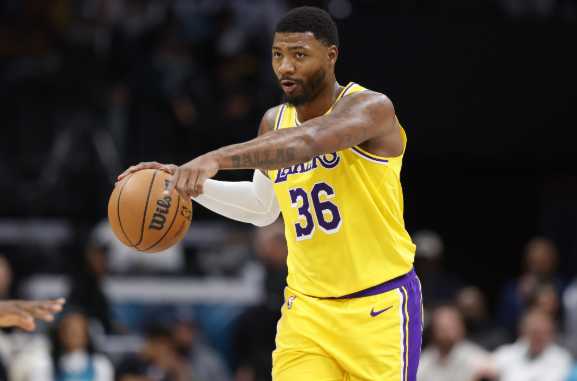 詹姆斯复出！湖人伤病报告出炉