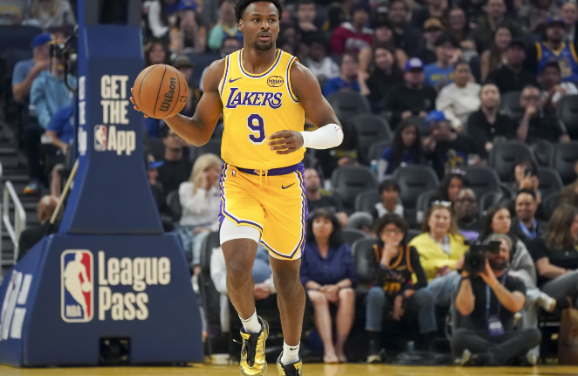 夸梅·布朗再批布朗尼 保障合同引争议