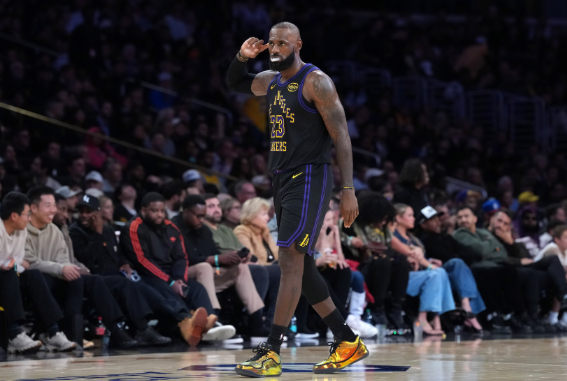 考辛斯谈詹姆斯：10分纪录远非其伟大注脚