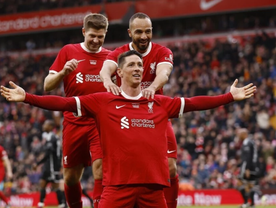利物浦欧冠征途：从逆境突围到豪强对话的激情碰撞