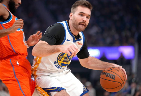 甜蜜烦恼：勇士的轮换难题与斯潘塞的答案