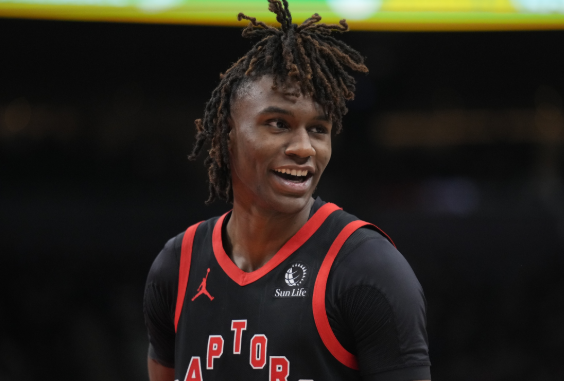 赛场无传奇：新秀与王者的对决