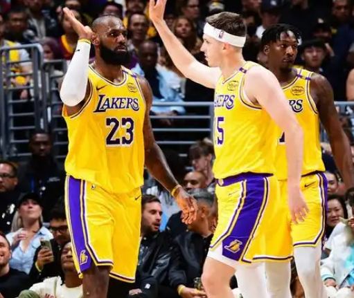 视频通话背后的宣言：保罗用 “空接之城” 唤醒快船的黄金记忆