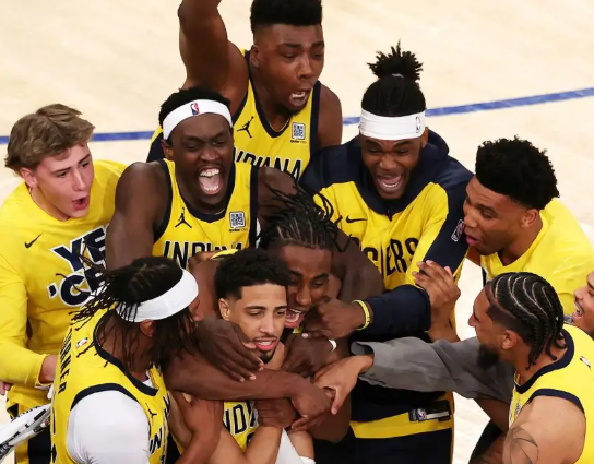 步行者：逆风展翅，书写坚韧篇章