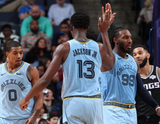 灰熊逆袭：伤病阴霾下的破局之光