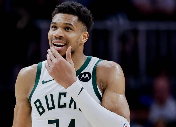 雄鹿：伤病阴霾下的逆袭曙光