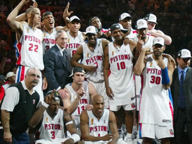 活塞：从鱼腩到劲旅的逆袭之路