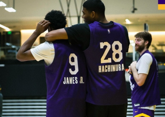 湖人整装待发，静候马刺挑战