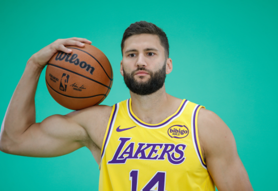 湖人迎杯赛硬仗 克莱伯伤缺成唯一隐患