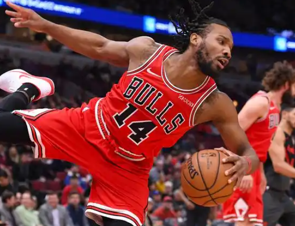 公牛：在伤病阴霾中探寻曙光