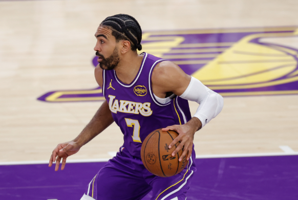 轮换漏洞凸显，文森特成湖人隐忧